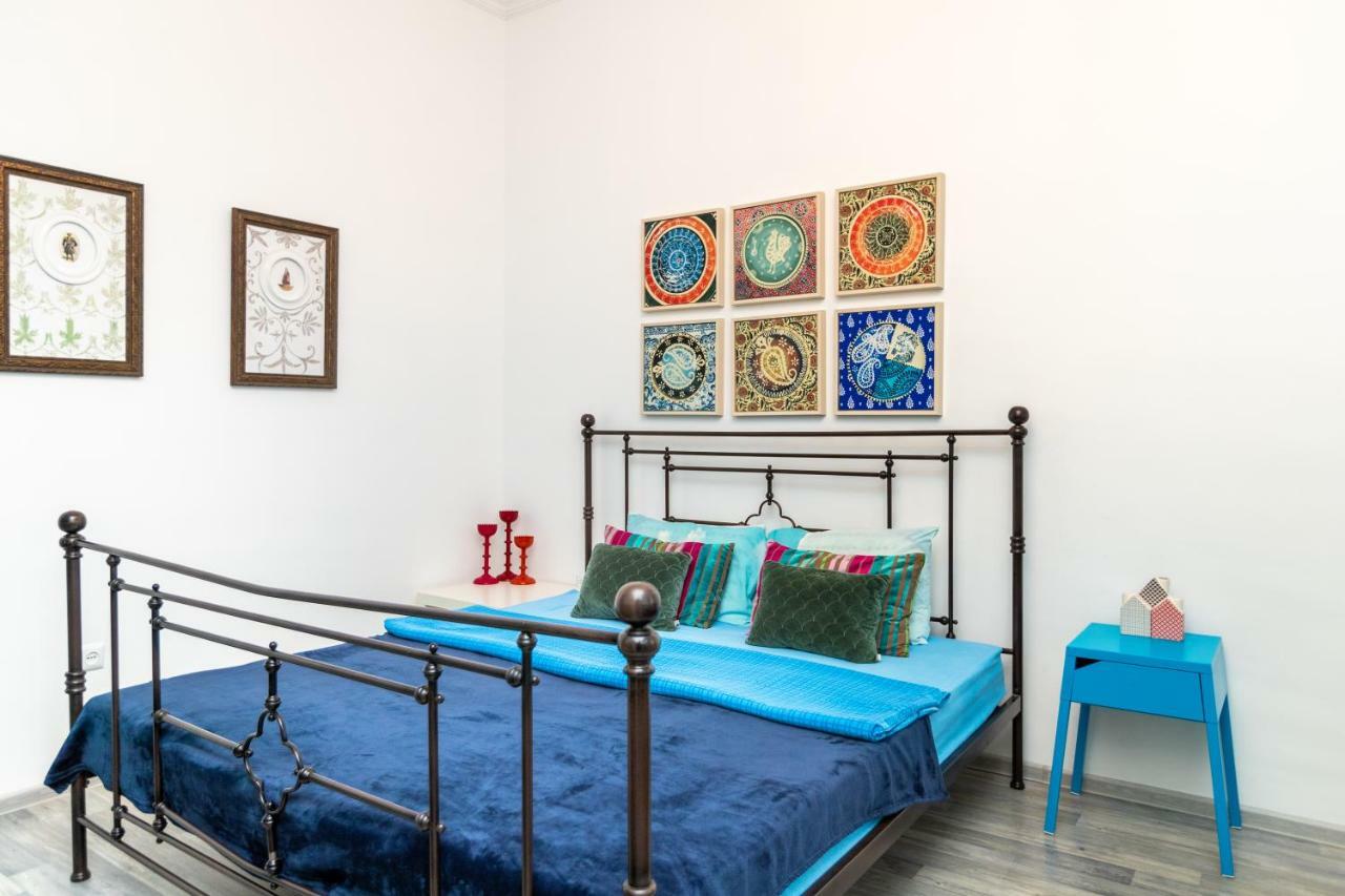 Apartment On Saadi Str Old Tbilisi Esterno foto